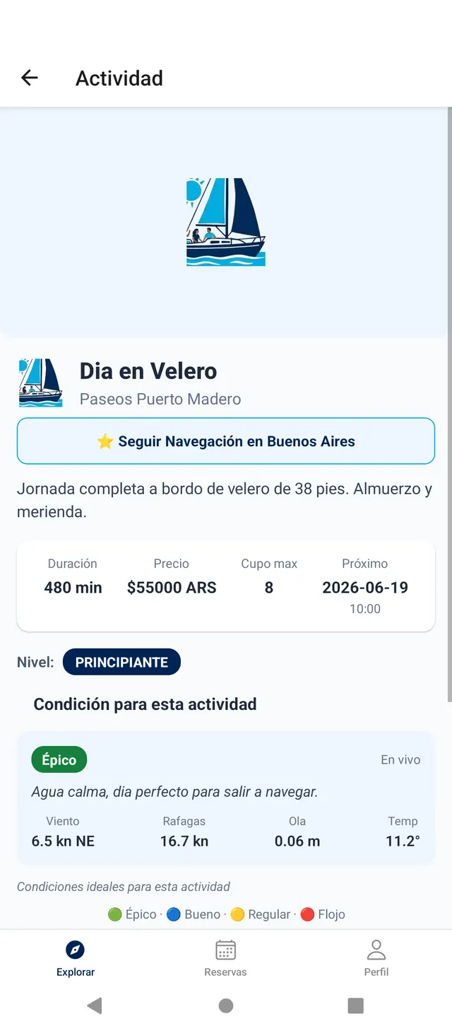 Detalle de una actividad en la app Nautiki con la condición meteorológica en vivo: viento, ráfaga, ola y temperatura, y el botón para seguir y recibir alertas